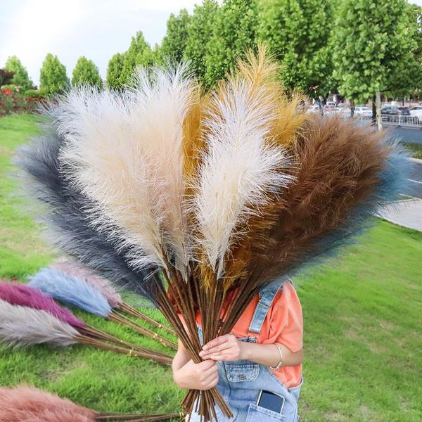 1pcs 122cm artificial pampas grass fake reed flowers bouquet diy vase home garden wedding decor phragmites branch plant supplies decorative
1pcs 122cm artificial pampas grass fake reed flowers bouquet diy vase home garden wedding decor phragmites branch plant supplies decorative