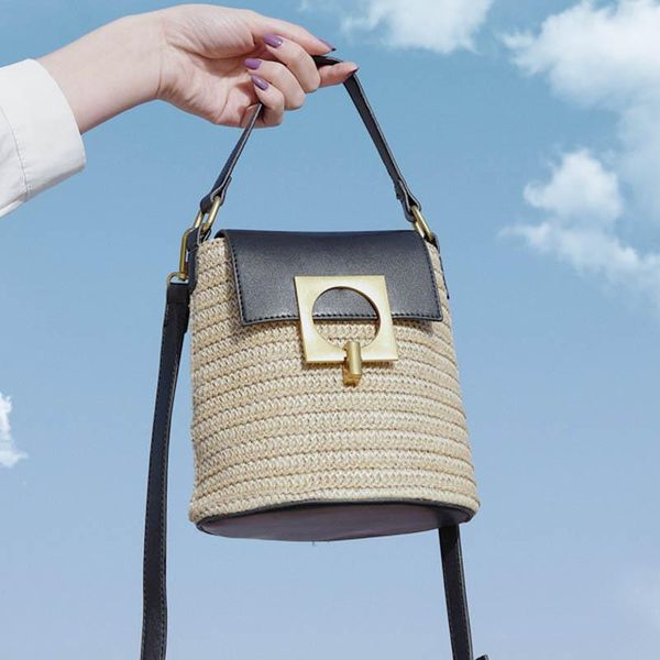 hand-woven straw bag summer 2021 beach bags rattan casual women brand designer female portable bucket cross body
hand-woven straw bag summer 2021 beach bags rattan casual women brand designer female portable bucket cross body