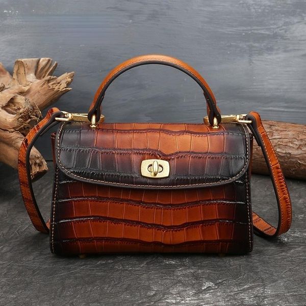 evening bags form alligator fashion designer bag 2021 genuine leather luxury handbag vintage hasp first layer cowhide shoulder
evening bags form alligator fashion designer bag 2021 genuine leather luxury handbag vintage hasp first layer cowhide shoulder