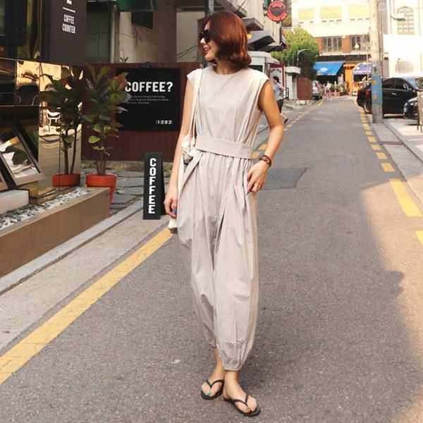 women's jumpsuits & rompers korea 2021 summer korean styles fashion women clothes round neck sleeveless wide legs jumpsuit female rompe, Black;white
women's jumpsuits & rompers korea 2021 summer korean styles fashion women clothes round neck sleeveless wide legs jumpsuit female rompe, Black;white