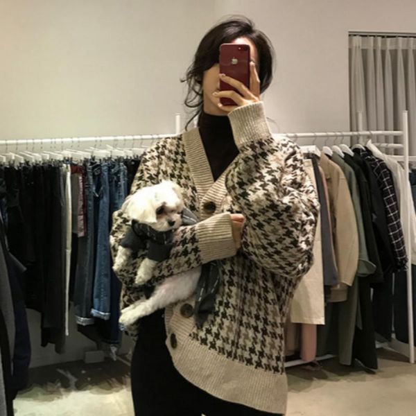 women's sweaters women winter sweater coat with buttons knitted plaid cardigans v-neck plus size thick pull femme hiver sueter mujer, White;black
women's sweaters women winter sweater coat with buttons knitted plaid cardigans v-neck plus size thick pull femme hiver sueter mujer, White;black
