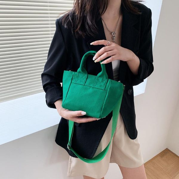 evening bags european and american high-quality ladies' simple large-capacity canvashandbags2021 -selling fashion handbag messenger bag
evening bags european and american high-quality ladies' simple large-capacity canvashandbags2021 -selling fashion handbag messenger bag