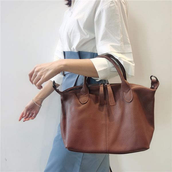 soft genuine leather handbag for women fashion briefcase cowhide shoulder lady large crossbody bag
soft genuine leather handbag for women fashion briefcase cowhide shoulder lady large crossbody bag