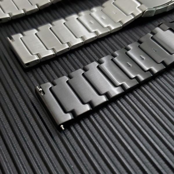 watch bands metal stainless steel watchband wrist strap for polar grit x band polargritx replaceable accessories wristband bracelet, Black;brown
watch bands metal stainless steel watchband wrist strap for polar grit x band polargritx replaceable accessories wristband bracelet, Black;brown