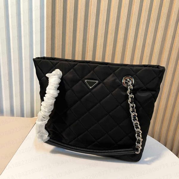 5a+ silver chain bucket bag middle ages nylon waterproof cloth lightweight fashion durable 2021 luxurys designers double
5a+ silver chain bucket bag middle ages nylon waterproof cloth lightweight fashion durable 2021 luxurys designers double