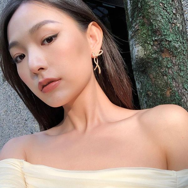 stud timeless wonder gorgeous geo zirconia bowknot earrings for women jewelry ins party designer goth fancy gift runway emo 1325, Golden;silver
stud timeless wonder gorgeous geo zirconia bowknot earrings for women jewelry ins party designer goth fancy gift runway emo 1325, Golden;silver