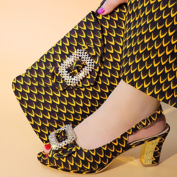 dress shoes fashion mature 2021 wax fabric and bag to match set african high heels party for wedding, Black
dress shoes fashion mature 2021 wax fabric and bag to match set african high heels party for wedding, Black