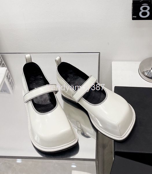 dress shoes autumn and winter mary jane shoes women's slope heel thick bottom inner increase small high-heeled cowhide leffer, Black
dress shoes autumn and winter mary jane shoes women's slope heel thick bottom inner increase small high-heeled cowhide leffer, Black
