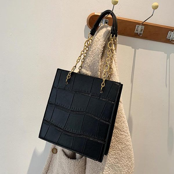 shoulder bags high capacity pu leather women crossbody 2021 chain vintage handbags ladies casual totes female purses
shoulder bags high capacity pu leather women crossbody 2021 chain vintage handbags ladies casual totes female purses