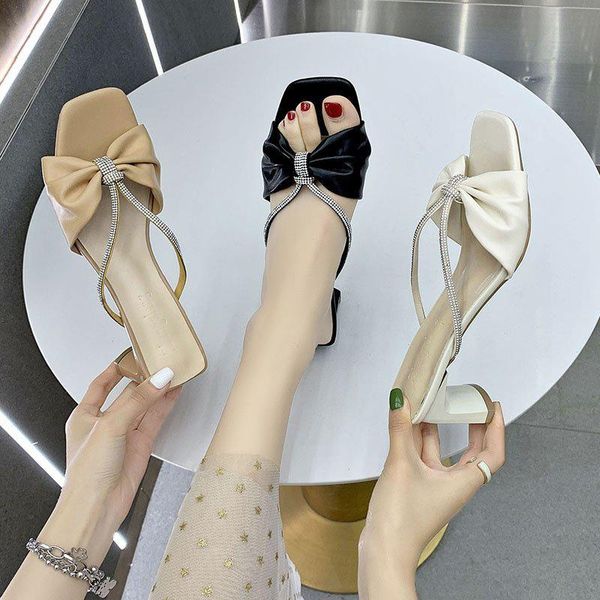slippers casual square heel female shoes glitter slides women heels luxury block 2021 jelly high fashion crystal pu hoof, Black
slippers casual square heel female shoes glitter slides women heels luxury block 2021 jelly high fashion crystal pu hoof, Black