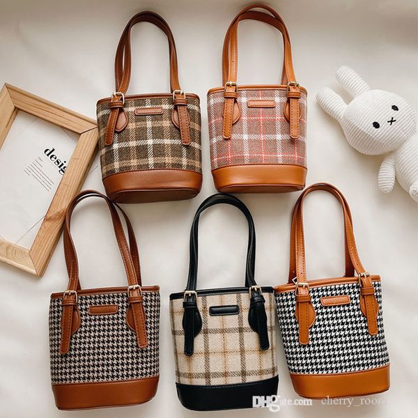 fashion designer kids handbags autumn winter restore children large capacity one shoulder bucket bag girls plaid lovely crossbody bags f881, Black
fashion designer kids handbags autumn winter restore children large capacity one shoulder bucket bag girls plaid lovely crossbody bags f881, Black