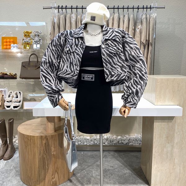 retro-loose style niche design zebra coat print 2021 short jacket, Tan;black
retro-loose style niche design zebra coat print 2021 short jacket, Tan;black