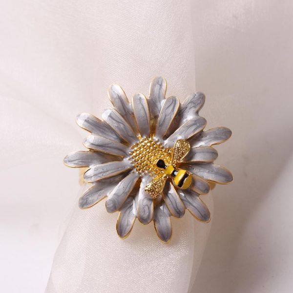 napkin rings 6pcs/set daisy flower buckle alloy high-quality cute durable delicate chinese bee ring bar party table decor
napkin rings 6pcs/set daisy flower buckle alloy high-quality cute durable delicate chinese bee ring bar party table decor