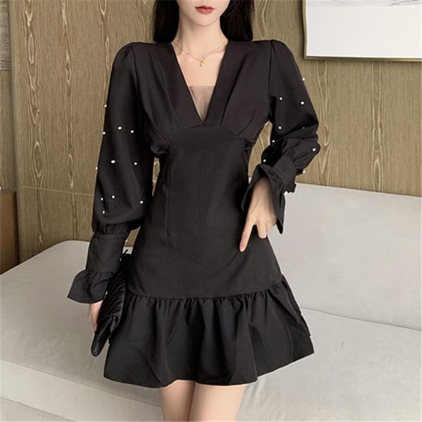 casual dresses women's summer early autumn solid color beaded long sleeve v-neck mini temperament fashion commuter female clothing, Black;gray
casual dresses women's summer early autumn solid color beaded long sleeve v-neck mini temperament fashion commuter female clothing, Black;gray