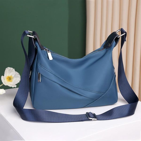 women nylon shoulder bag oxford hobo bags trendy portable crossbody handbag lady solid color messenger totes
women nylon shoulder bag oxford hobo bags trendy portable crossbody handbag lady solid color messenger totes