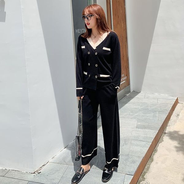 two piece dress korean knitted pants set 2021 chic v-neck cardigan double-breasted sweater and wide leg 2 female 5044, White
two piece dress korean knitted pants set 2021 chic v-neck cardigan double-breasted sweater and wide leg 2 female 5044, White