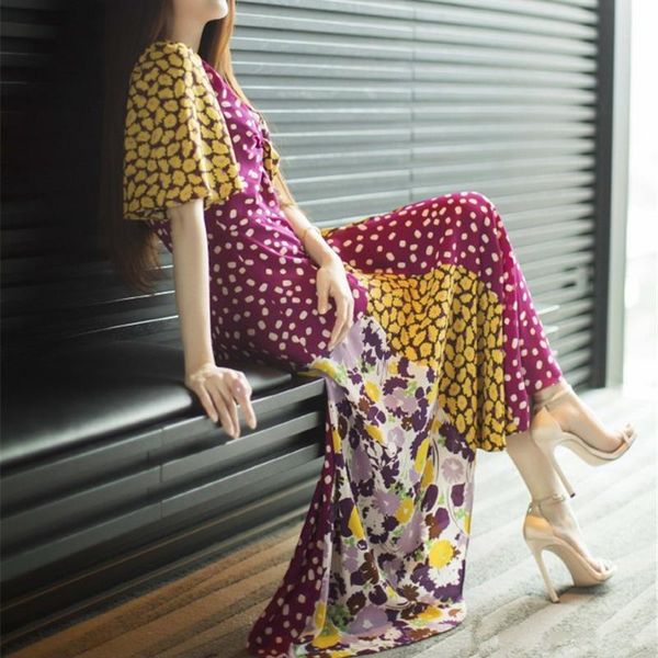 party dresses 2021 summer runway style bohemian retro print flower v-neck short sleeve slim temperament mopping dress, White;black
party dresses 2021 summer runway style bohemian retro print flower v-neck short sleeve slim temperament mopping dress, White;black