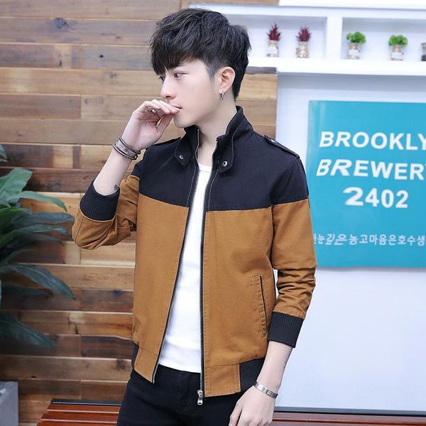 men's jackets 2021 fashion trend splicing handsome young hooded jacket collar with cultivate one's morality, Black;brown
men's jackets 2021 fashion trend splicing handsome young hooded jacket collar with cultivate one's morality, Black;brown