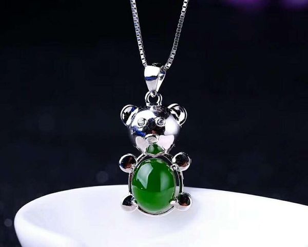 lockets hetian biyu silver inlay pendant one touch green j33#
lockets hetian biyu silver inlay pendant one touch green j33#