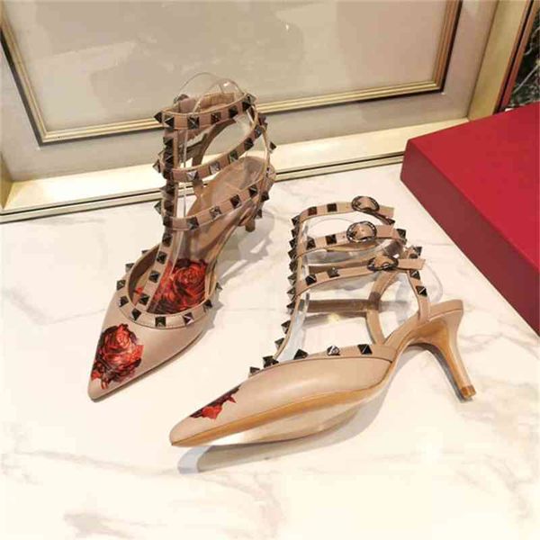 women's high heeled mid heel rivet sandals, 3 medium crystal transparent red bottoming pumps, suitable for fashionable ladies to party, Black
women's high heeled mid heel rivet sandals, 3 medium crystal transparent red bottoming pumps, suitable for fashionable ladies to party, Black