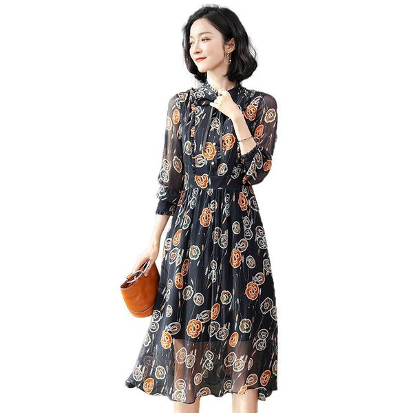 100% mulberry silk dress women's long sleeve 2021 spring clothing fashion loose large satin floral casual dresses, Black;gray
100% mulberry silk dress women's long sleeve 2021 spring clothing fashion loose large satin floral casual dresses, Black;gray