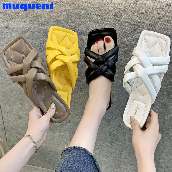 slippers casual shoes slipers women shale female beach slides luxury flat 2021 sabot pu fashion rome rubber basic woman, Black
slippers casual shoes slipers women shale female beach slides luxury flat 2021 sabot pu fashion rome rubber basic woman, Black