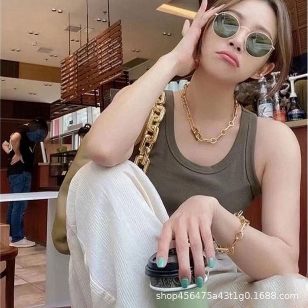 paris family personality exaggerated letter b necklace, a sense of minority designers, short neck chain, cold wind clavicle chain, Silver
paris family personality exaggerated letter b necklace, a sense of minority designers, short neck chain, cold wind clavicle chain, Silver