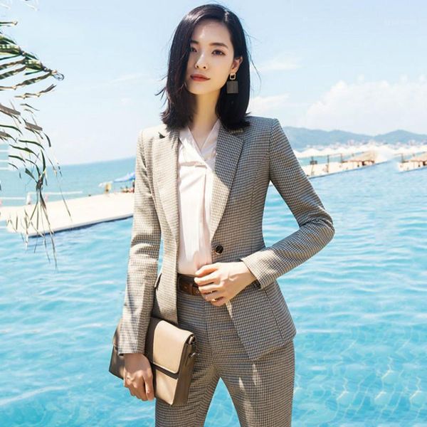 women's suits & blazers suit 2021 autumn fashion temperament casual slim slimming lattice single buckle small trousers two-piece, White;black
women's suits & blazers suit 2021 autumn fashion temperament casual slim slimming lattice single buckle small trousers two-piece, White;black