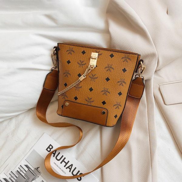 super fire bucket bag fashion high capacity one shoulder women's versatile broadband luxuryss designerss yw
super fire bucket bag fashion high capacity one shoulder women's versatile broadband luxuryss designerss yw