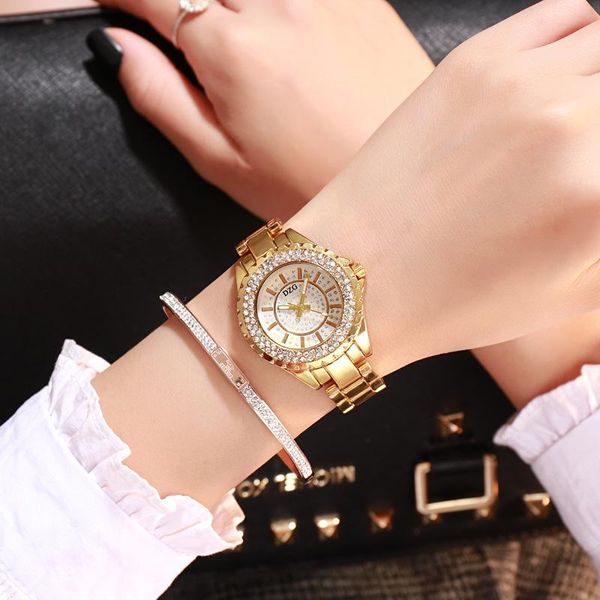 rhinestone women watches ladies fashion alloy quartz watch female gift wristwatches montre femme, Slivery;brown
rhinestone women watches ladies fashion alloy quartz watch female gift wristwatches montre femme, Slivery;brown