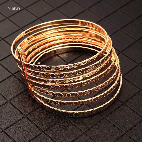 new fashion bracelet set gold ladies hand bangles french designer bracelets for women luxury cuff bracelets q0719, Black
new fashion bracelet set gold ladies hand bangles french designer bracelets for women luxury cuff bracelets q0719, Black