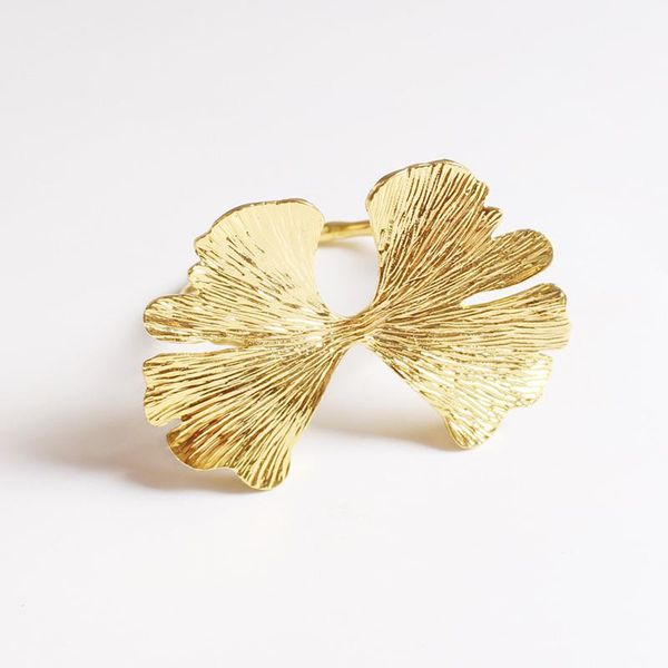 6/10pcs luxurious rose gold napkin rings leaves hollow carving holder for wedding party el banquet table dinner decor
6/10pcs luxurious rose gold napkin rings leaves hollow carving holder for wedding party el banquet table dinner decor
