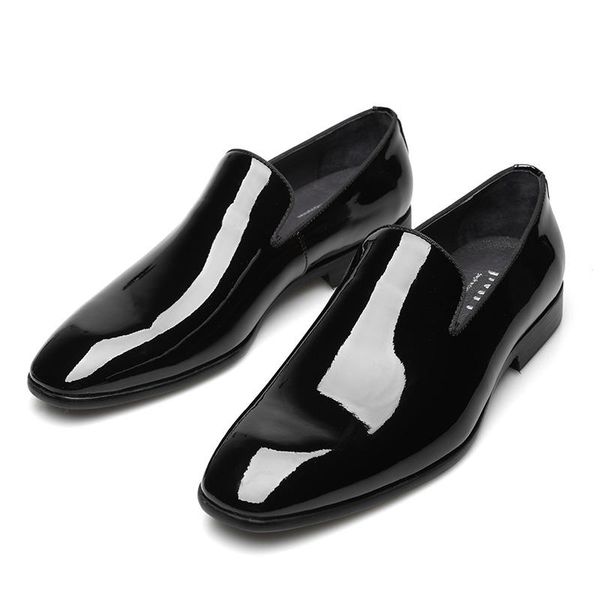 men's shoes, european style set of feet, flat driving made cow patent leather, bright color, breathable, loafers dress shoes, Black
men's shoes, european style set of feet, flat driving made cow patent leather, bright color, breathable, loafers dress shoes, Black