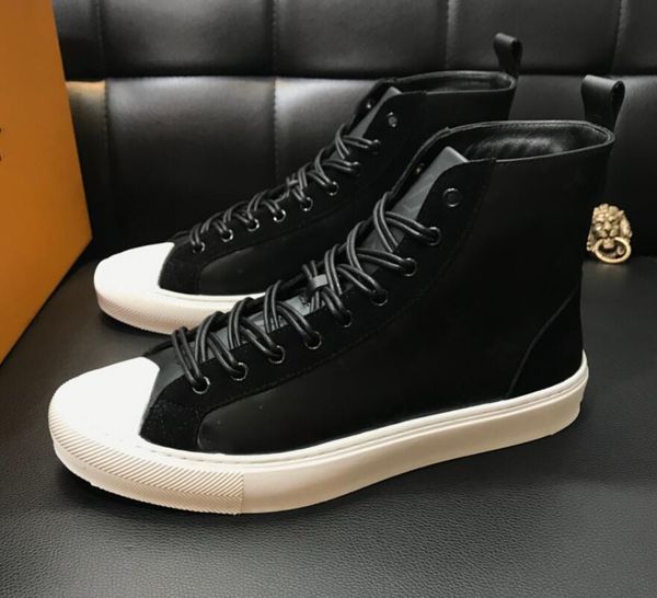 2022 luxury designer men casual shoes tattoo sneakers high sneakers silky calfskin trim classic highs rubber toe, Black
2022 luxury designer men casual shoes tattoo sneakers high sneakers silky calfskin trim classic highs rubber toe, Black