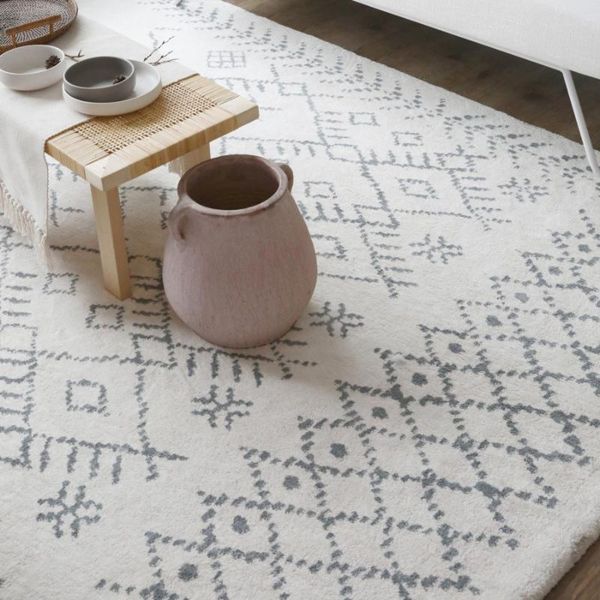 carpets ins kilim black white living room bedside carpet geometric rug striped modern mat morocco design nordic style
carpets ins kilim black white living room bedside carpet geometric rug striped modern mat morocco design nordic style