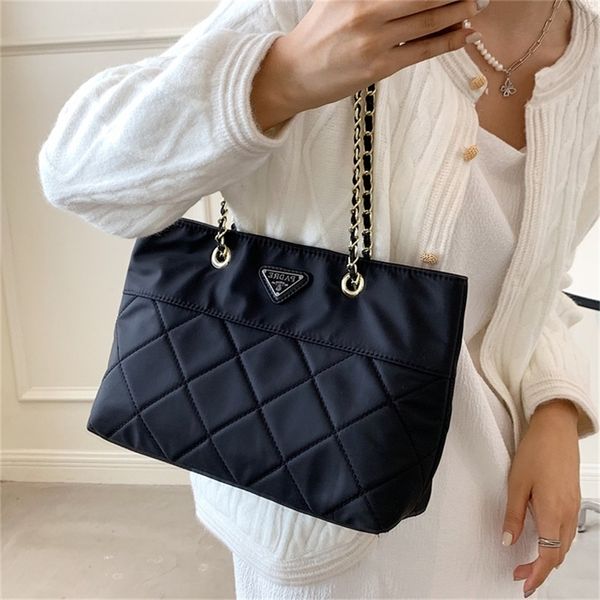 designer sale large capacity bag 2022 new parachute wandering nylon rhombic chain single shoulder messenger bag 6o4j
designer sale large capacity bag 2022 new parachute wandering nylon rhombic chain single shoulder messenger bag 6o4j