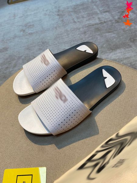 luxurys men slippers designer rubber slides sandal mens designers flat fashion shoes beach flip flops flower with box size 39-45 -g272, Black
luxurys men slippers designer rubber slides sandal mens designers flat fashion shoes beach flip flops flower with box size 39-45 -g272, Black