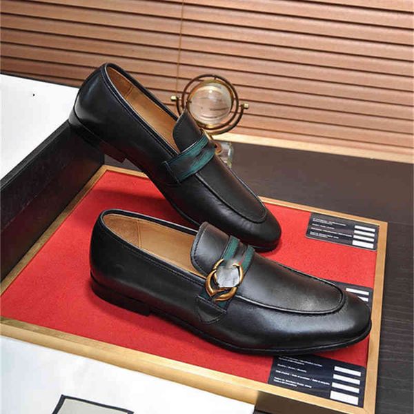 engraved business brock casual leather shoes luxury men oxfords dress wedding male british breathable pointed, Black
engraved business brock casual leather shoes luxury men oxfords dress wedding male british breathable pointed, Black