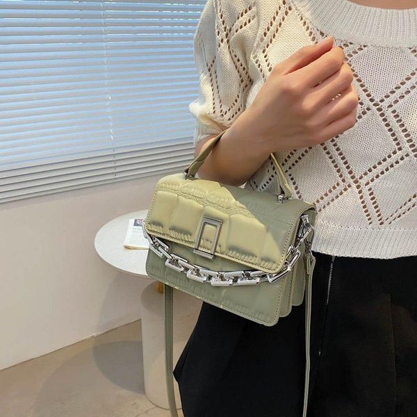 evening bags brand designer fashion women's silver chain small flap crossbody bag 2021 luxury handbags pu leather messenger
evening bags brand designer fashion women's silver chain small flap crossbody bag 2021 luxury handbags pu leather messenger