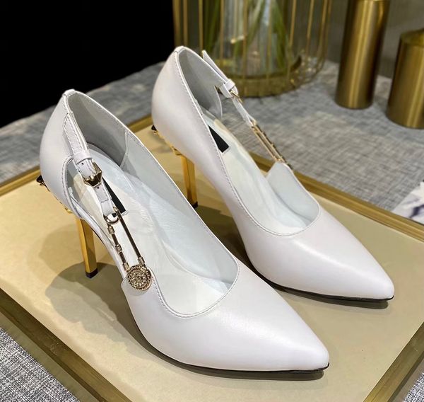 women sandals slim and sexy, embellish leg lines, tall charming. elegant charming fashion stiletto leading the trend, Black
women sandals slim and sexy, embellish leg lines, tall charming. elegant charming fashion stiletto leading the trend, Black