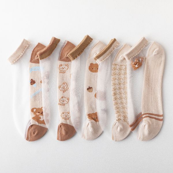 2021 spring and summer glas's thin silk korean bear cass socks transparent color cotton stockings, Black;white
2021 spring and summer glas's thin silk korean bear cass socks transparent color cotton stockings, Black;white