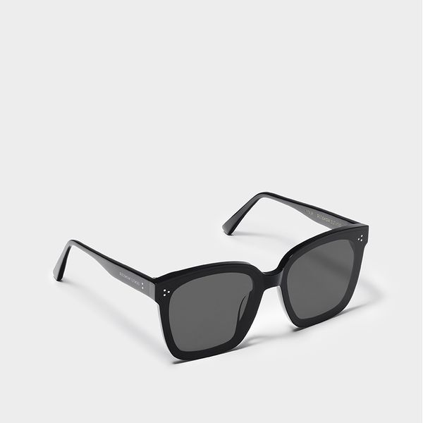 2021 New Korean Design sunglasses Men Trendy GM Large frame sunglasses Women Vintage soft sunglasses Original dreamer 17 Glasses wholesale, White;black
2021 New Korean Design sunglasses Men Trendy GM Large frame sunglasses Women Vintage soft sunglasses Original dreamer 17 Glasses wholesale, White;black