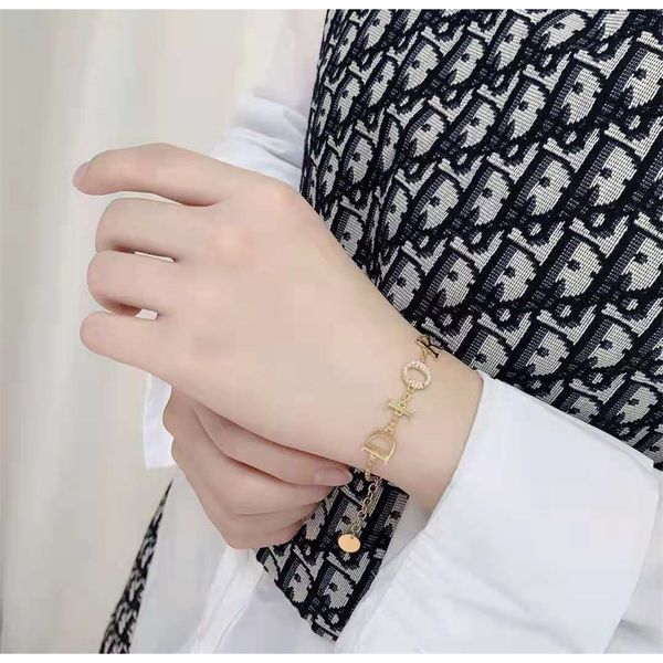 necklace chain brass star pearl thick chain texture brilliant diamonds necklace, Black
necklace chain brass star pearl thick chain texture brilliant diamonds necklace, Black