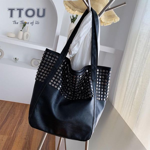 fashion rivet large capacity women shoulder bag soft casual black female shopping lady hobo handbag tote travel duffel bags
fashion rivet large capacity women shoulder bag soft casual black female shopping lady hobo handbag tote travel duffel bags