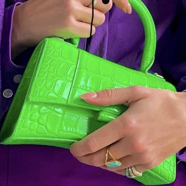 evening bags female bag fashion european and american simple calf leather women's shoulder portable messenger
evening bags female bag fashion european and american simple calf leather women's shoulder portable messenger