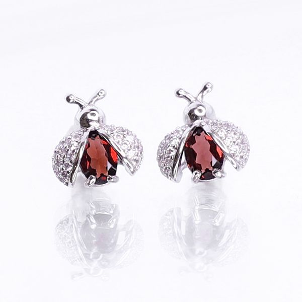 women's natural garnet z insect 925 silver ear studs 2021 fashion earrings women's jewelry, Golden
women's natural garnet z insect 925 silver ear studs 2021 fashion earrings women's jewelry, Golden