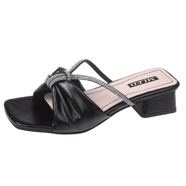 slippers summer sweet beauty fashion all-match vamp classic decorative rhinestones embellished small fresh female, Black
slippers summer sweet beauty fashion all-match vamp classic decorative rhinestones embellished small fresh female, Black
