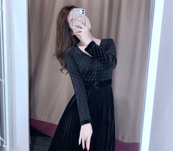 casual dresses 2021 arrival korean women full sleeve long v-neck slim blet velet dress elegant female vintage solid autumn vestidos, Black;gray
casual dresses 2021 arrival korean women full sleeve long v-neck slim blet velet dress elegant female vintage solid autumn vestidos, Black;gray