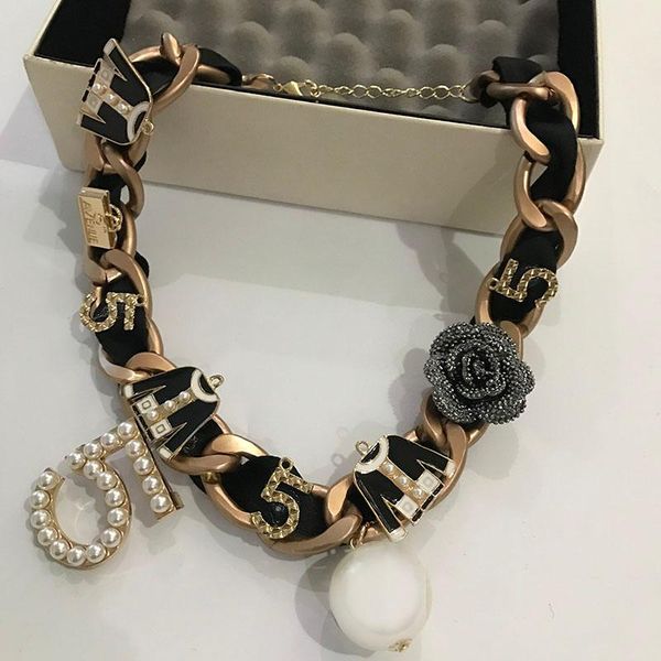 chokers korean fashion luxury designer pearl pendant short necklaces for women 2021 statement/neckless/collier/halskette/, Golden;silver
chokers korean fashion luxury designer pearl pendant short necklaces for women 2021 statement/neckless/collier/halskette/, Golden;silver