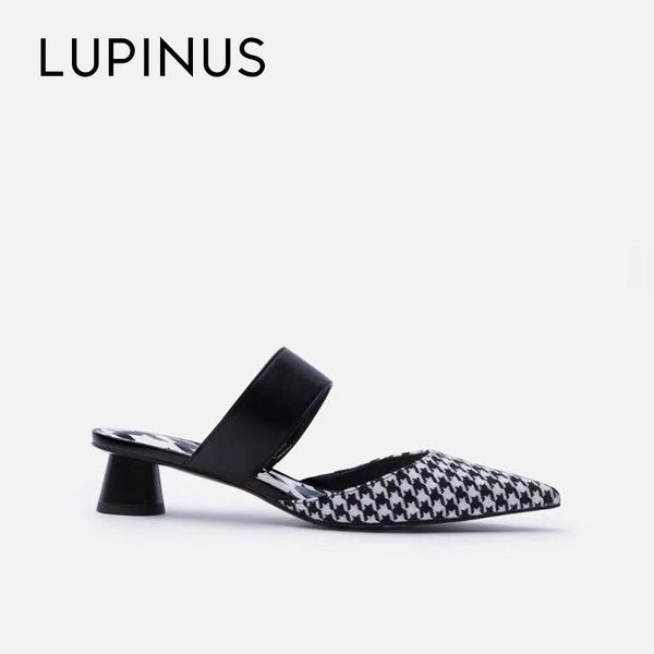 fashion black white grid women sandals 2021 spring pointed high heel chic strap round muller shoe
fashion black white grid women sandals 2021 spring pointed high heel chic strap round muller shoe